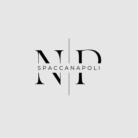 Np Spaccanapoli Екстериор снимка